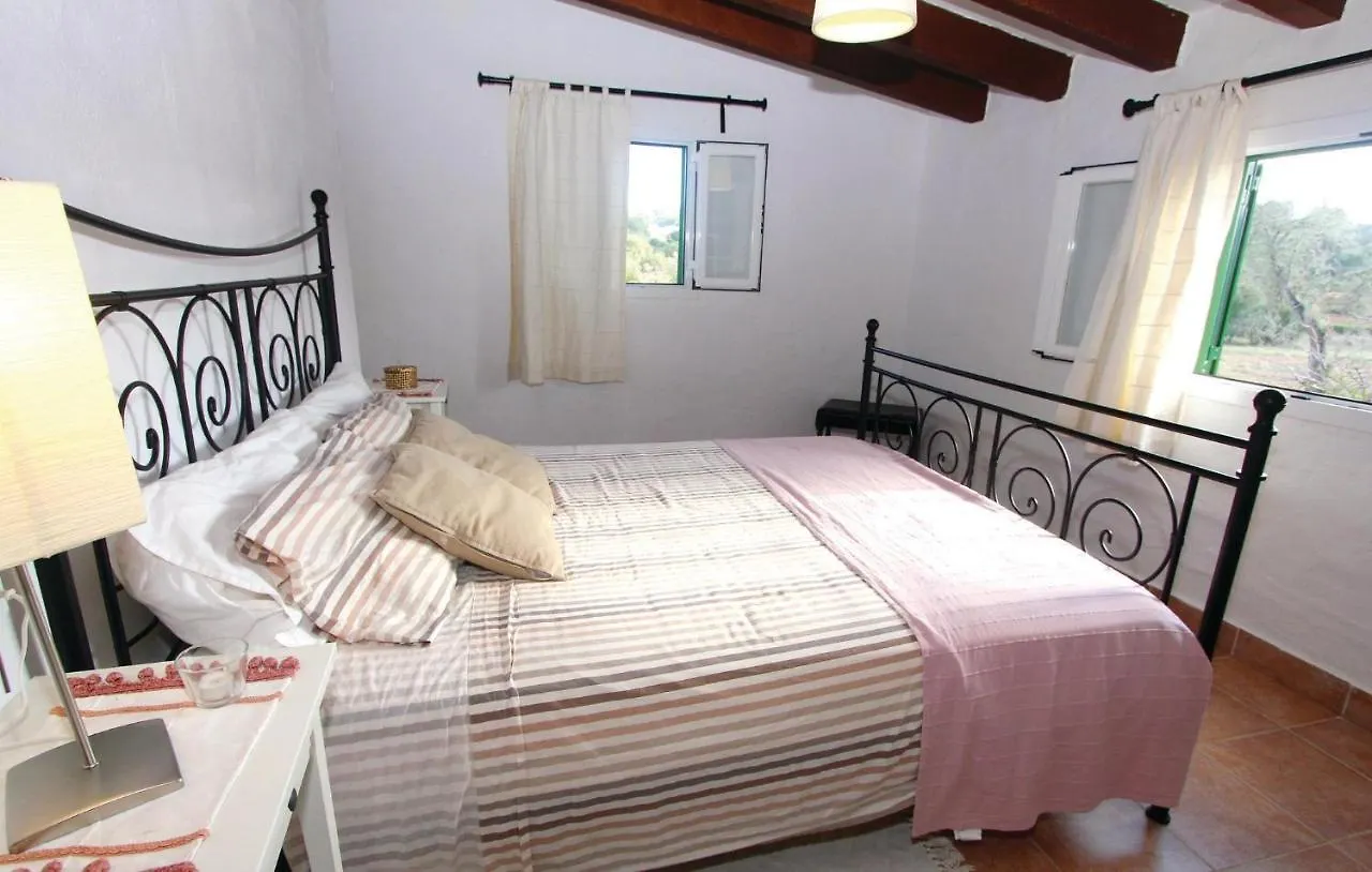Cozy Home In Algaida With Outdoor Swimming Pool Spain